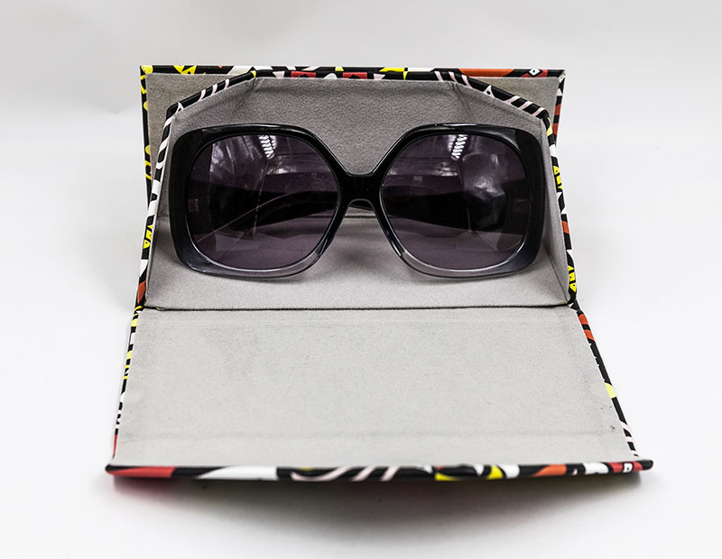 Four Types of 2021 Sunglasses, Printed with Abstract Irregular Patterns, Detachable Handmade Glasses Cases
